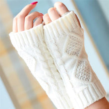 Winter Warm Mittens-Clothing-SHED71-White Pattern 2-SHED71